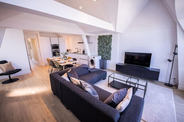 Nb304/306 3ベッドルーム サービスアパートメント