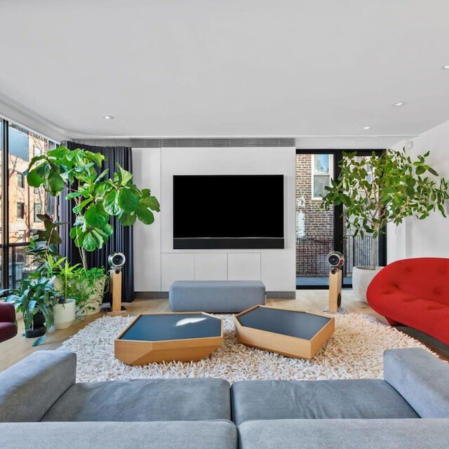 ワイスコーナーハウス バイ ローブトラベル 3 ベッドルーム ニュータウンハウス