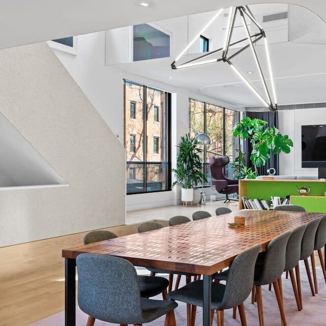 ワイスコーナーハウス バイ ローブトラベル 3 ベッドルーム ニュータウンハウス