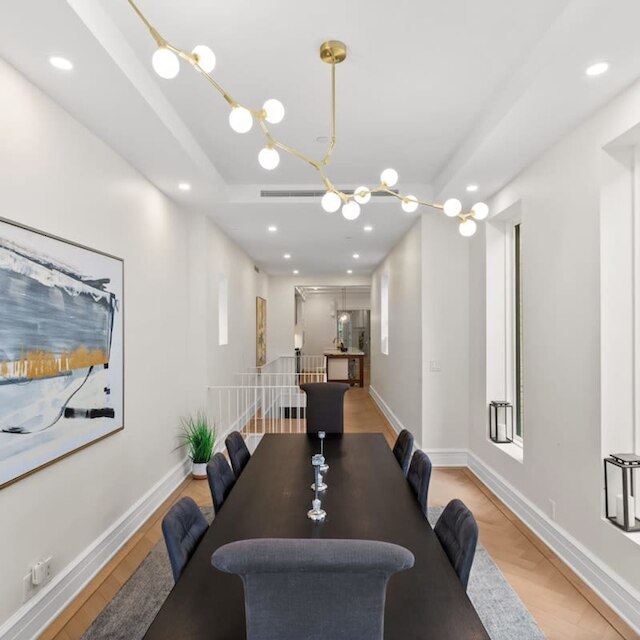 リバーサイド バイ ローブトラベル 7 ベッドルーム モダンタウンハウス