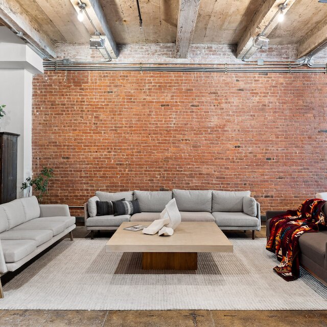 グリニッジコート バイ ローブトラベル 3 ベッドルーム ロフト ウィズ サウナ