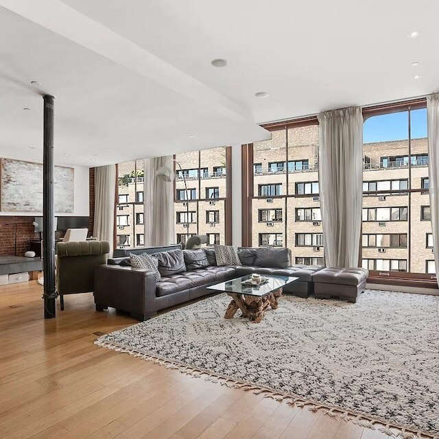 リアルトV バイ ローブトラベル ユニオンスクエア 3ベッドルーム ロフト