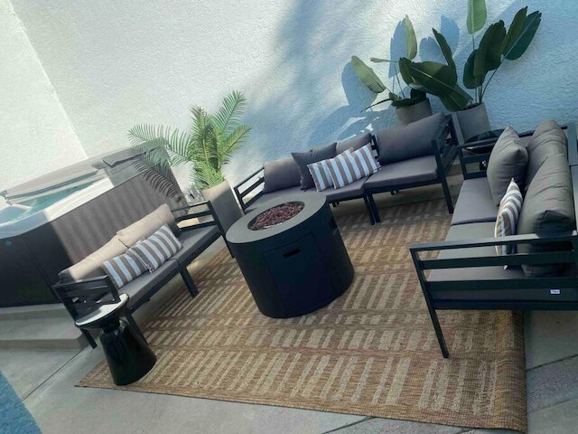 ハリウッドヒルズ サンセットストリップホーム ウィズ ホットタブ