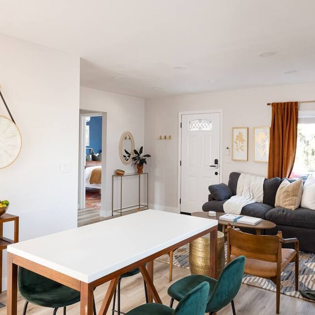 コージー 2 ベッドルーム ホーム ウィズ ホットタブ アンド パティオ