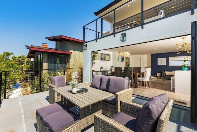 ザ カリフォルニア II- ミッション ヒルズ ハイダウェイ ホットタブ