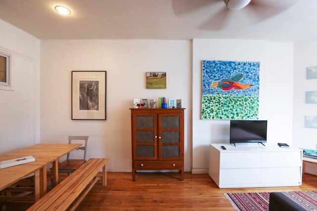 クラシック 1925 BK ライムストーンの3ベッドルーム