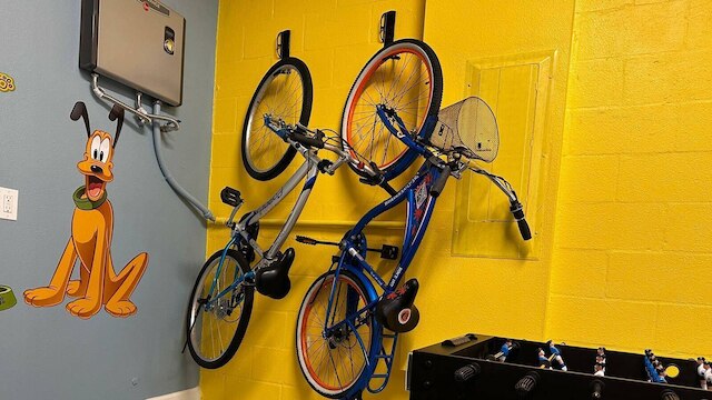 アメージング ホーム アット ストーリーレイク 2 ミニッツ トゥ クラブハウス