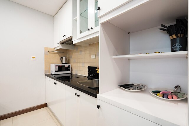 ナイトライフ ランカスター 1ベッドルーム ジムバージャパンタウン