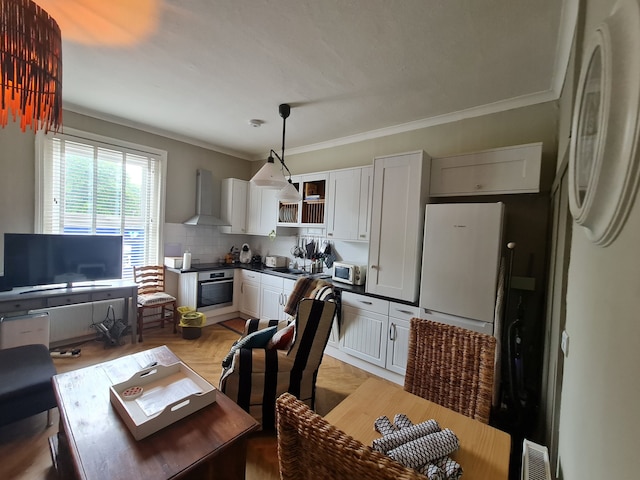 ビューティフリー デコレーテッド 1-ベッド アパートメント イン セール