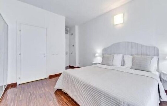 ルーム ブレックファスト マルコーニ イン