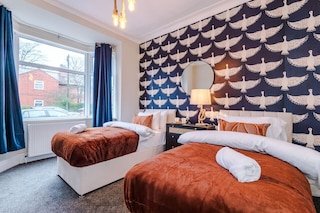 サルフォード サンクチュアリ 5 ベッド ハウス