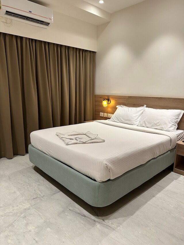 ホテル ロワイヤル パリ