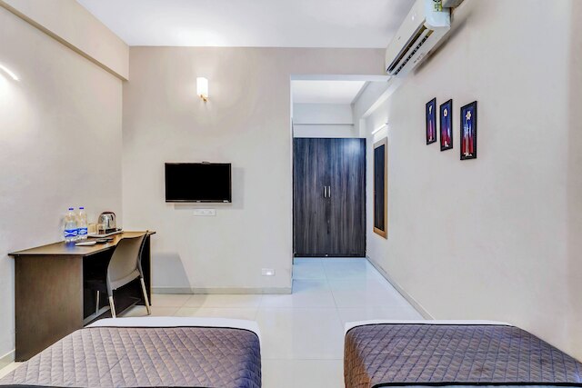 UPAR ホテルズ ニアバイ バグマネ テックパーク