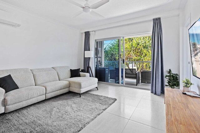 サンライズ コーブ