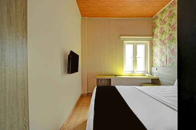 ホテル O ガンビル ニア ジュアンダ ステーション フォーマリー ブンガ ダリア