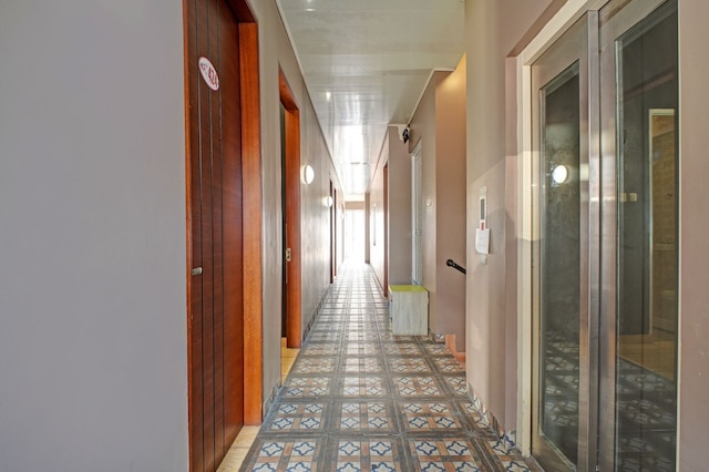 ホテル O ガンビル ニア ジュアンダ ステーション フォーマリー ブンガ ダリア