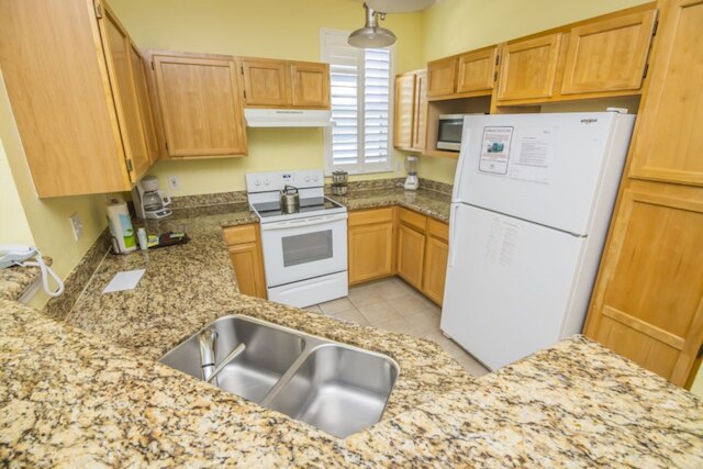 ジェームズ ラナウェイ ビーチ コンド