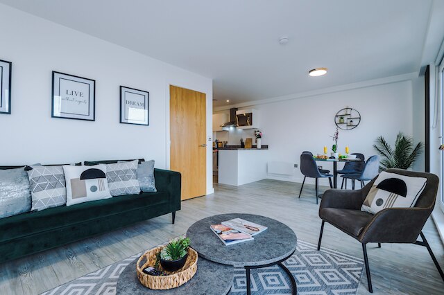 コージー 2ベッド アパートメント ニア シティセンター アンド メディアシティ