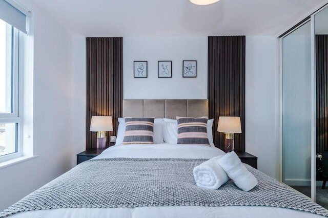 コージー 2ベッド アパートメント ニア シティセンター アンド メディアシティ