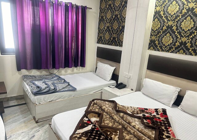 ホテル モーリャ デラックス