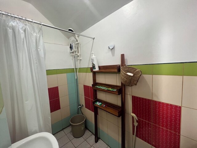 オロカサ ゲストハウス