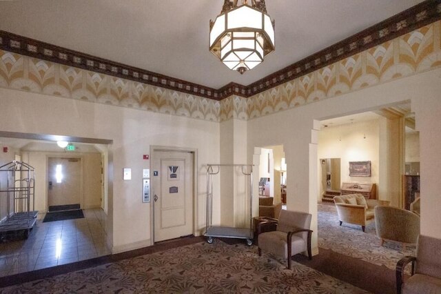 ザ バロネス ホテル