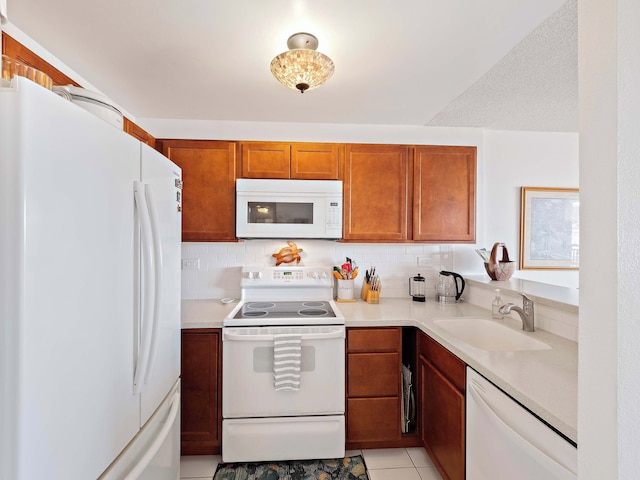 コル ホヌ スタニング ビーチフロント コンド フォー 2！