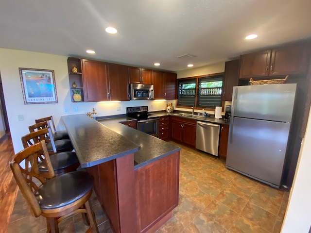 インターナショナル コロニー クラブ 23