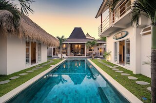 ヴィラ マケナ バイ アルフレッド イン バリ