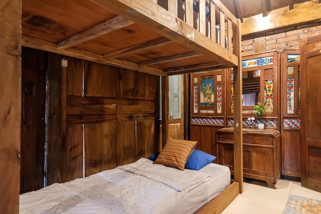 ツースペースズ リビング アット ブンガ デサ ジンバラン