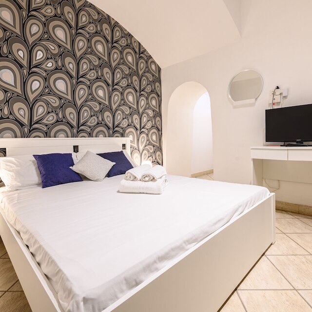 ヴィア ニロ 30 イン ナポリ