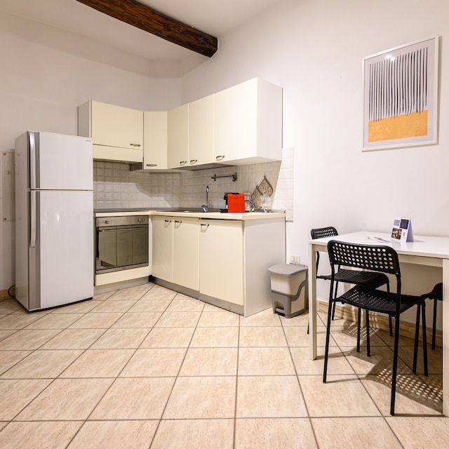 ヴィア ニロ 30 イン ナポリ