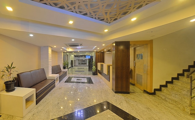 KUBER インン エリート