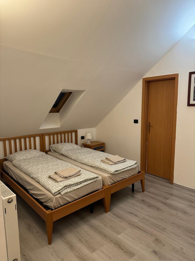 1 ベッド フラット - スリープス 4 - ペッツ - スモーキング オン テラス