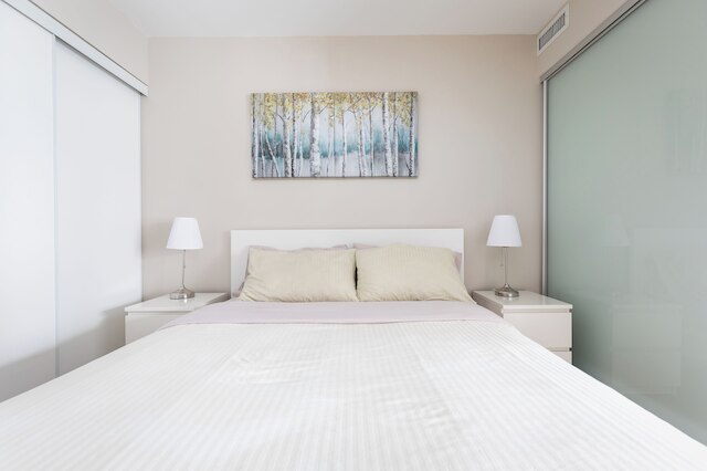 ワールド ワイド ステイズ スイート - CN タワー