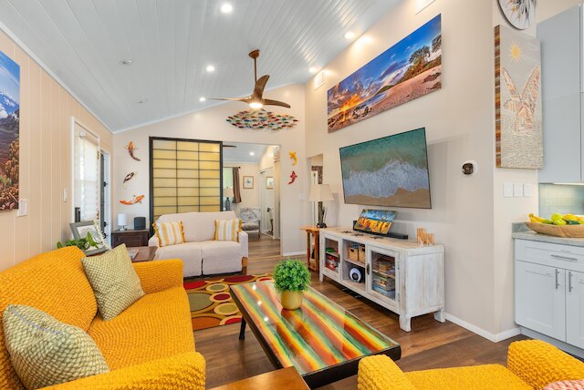 インターナショナル コロニー クラブ 22