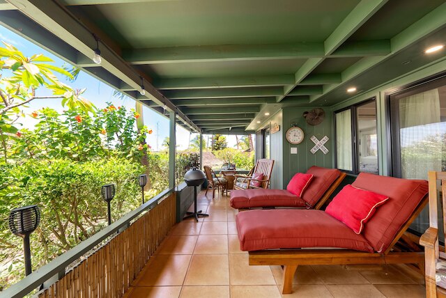 インターナショナル コロニー クラブ 22