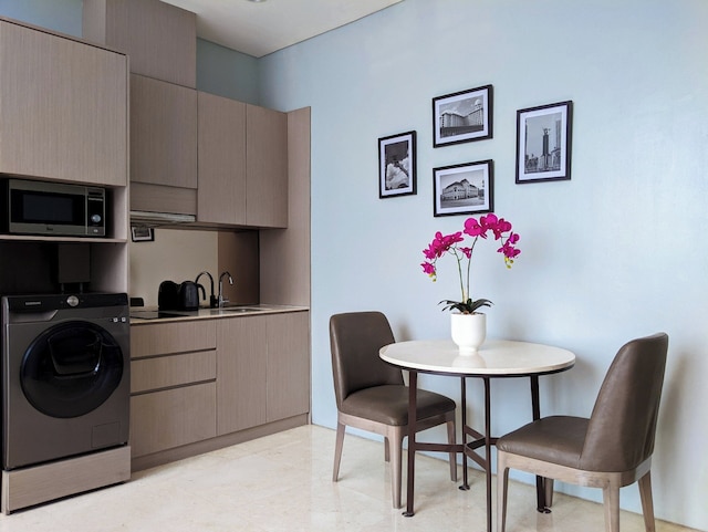 マングクルフール レジデンス バイ ロリン