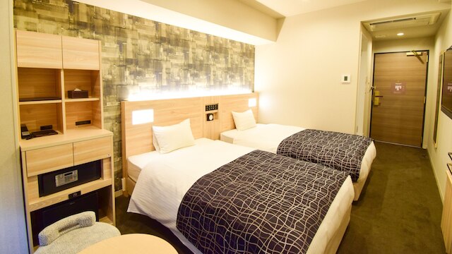 アパホテル〈京都五条大宮〉