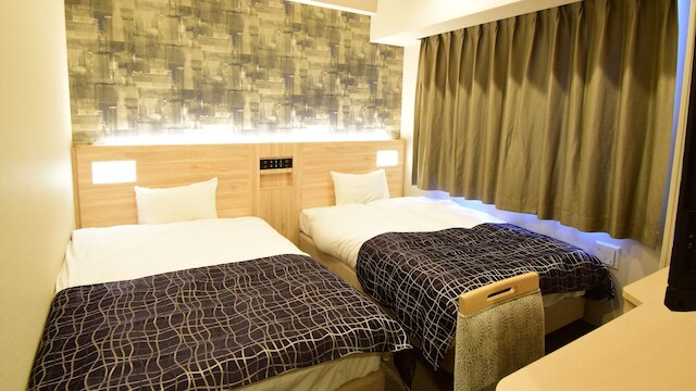 アパホテル〈京都五条大宮〉