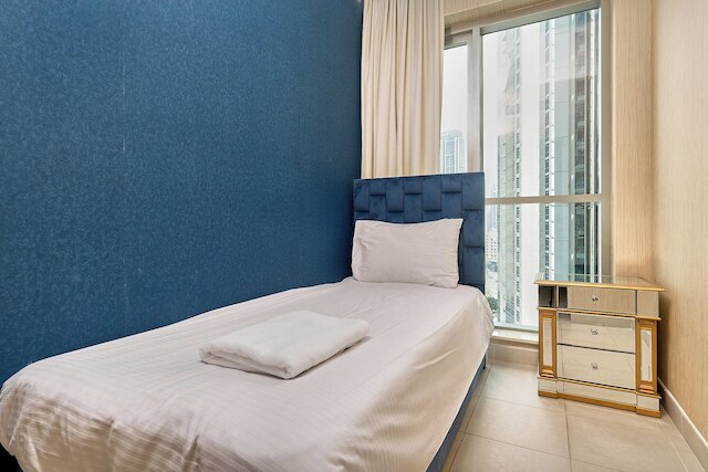 ベラビスタ プラッシュ 2BR ウィズ メイズルーム ブルバードセントラル