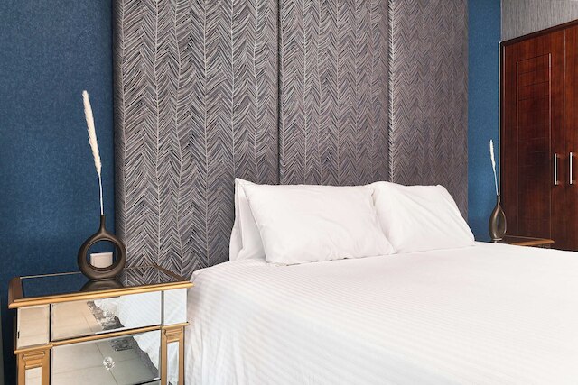 ベラビスタ プラッシュ 2BR ウィズ メイズルーム ブルバードセントラル