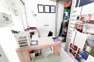 OYO 93934 アパルテメン ゲートウェイ パスツール バイ グルーム