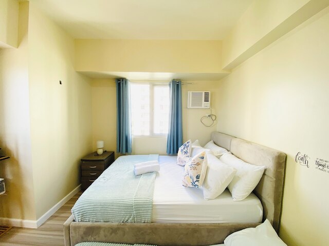 アビダ リアラ タワーズ バイ P&J