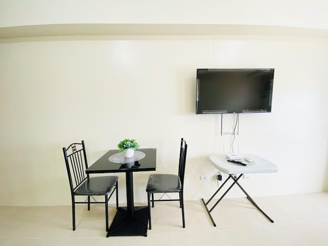 アビダ リアラ タワーズ バイ P&J