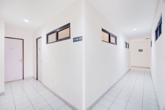 ホテル O J&B スマート ジャティネガラ