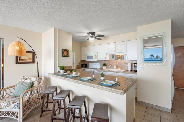 アイランド サーフ 614 2 ベッドルーム アパート