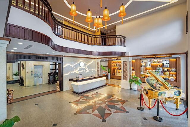 ザ サガ ホテル ホイアン