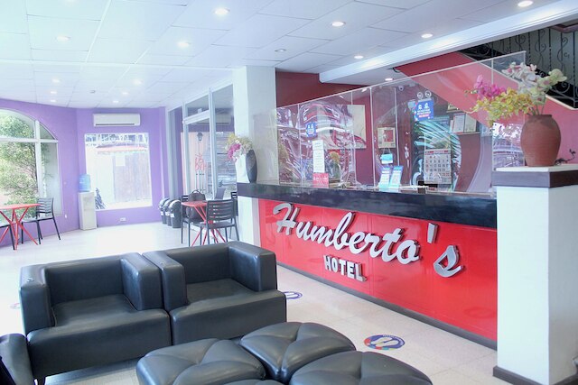 フンベルトス ホテル