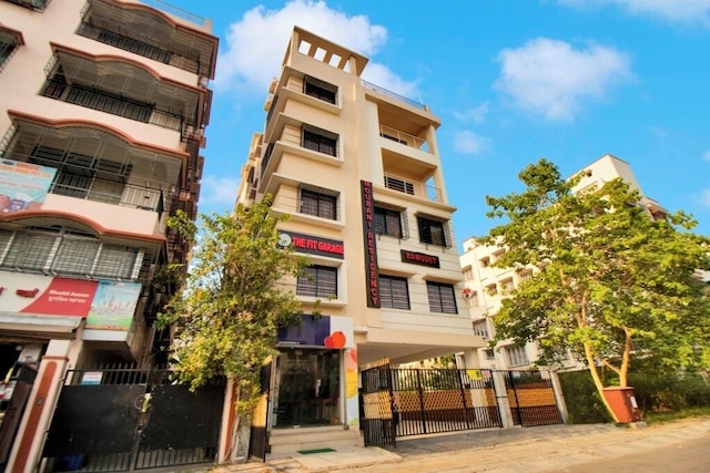 iROOMZ グローヴァル レジデンシー